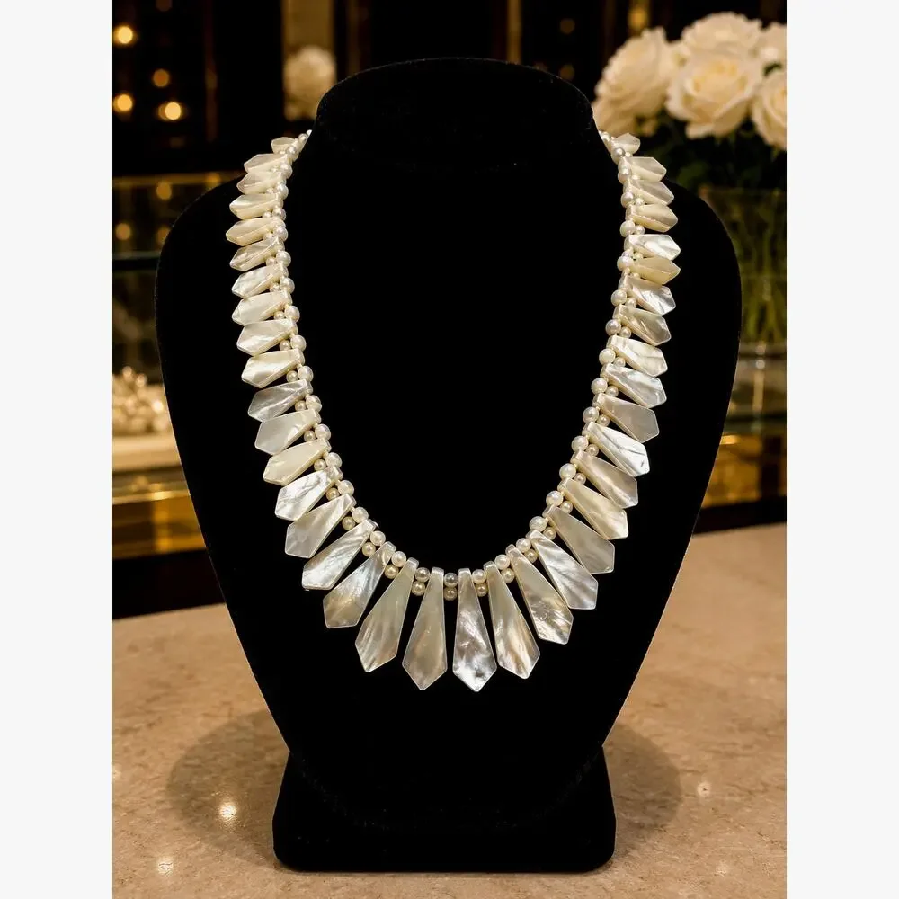 Vintage Mother of Pearl Shell Statement Necklace 16